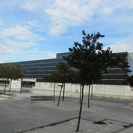 Acogedor En